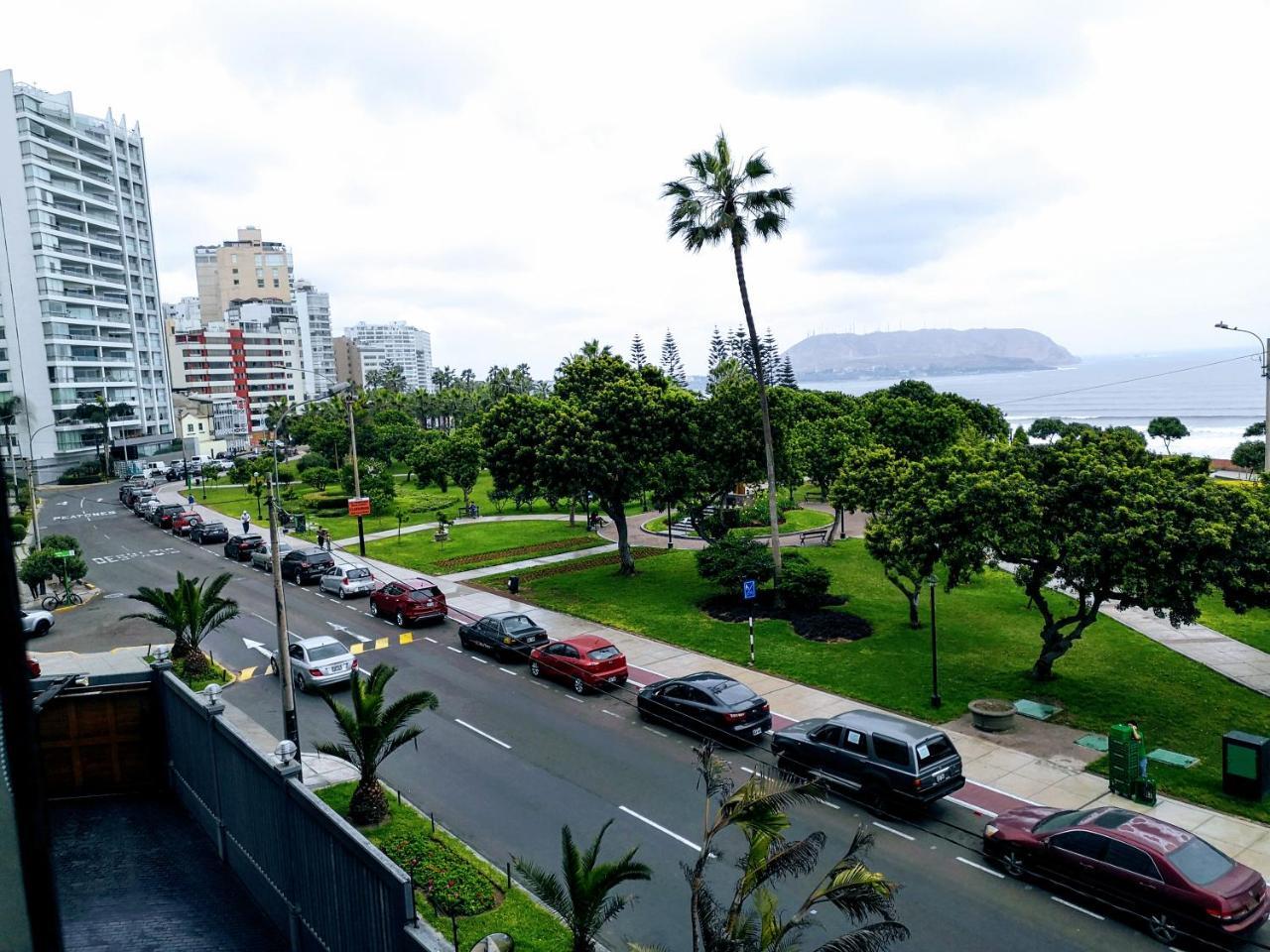 Miraflores Frente Al Mar Lima Luaran gambar