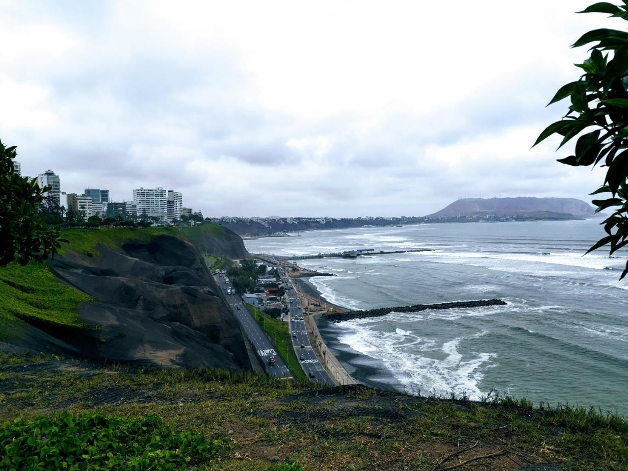 Miraflores Frente Al Mar Lima Luaran gambar