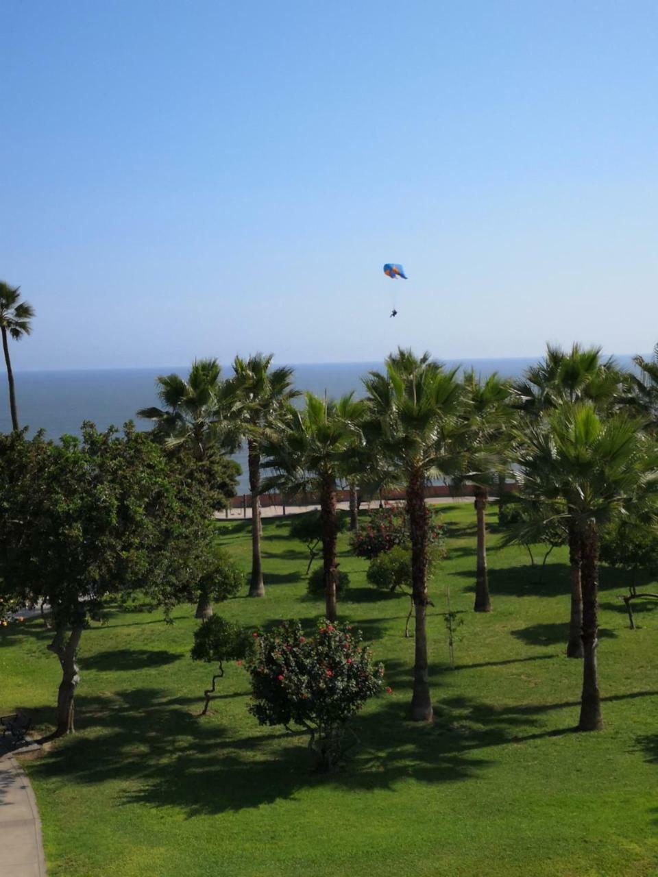 Miraflores Frente Al Mar Lima Luaran gambar